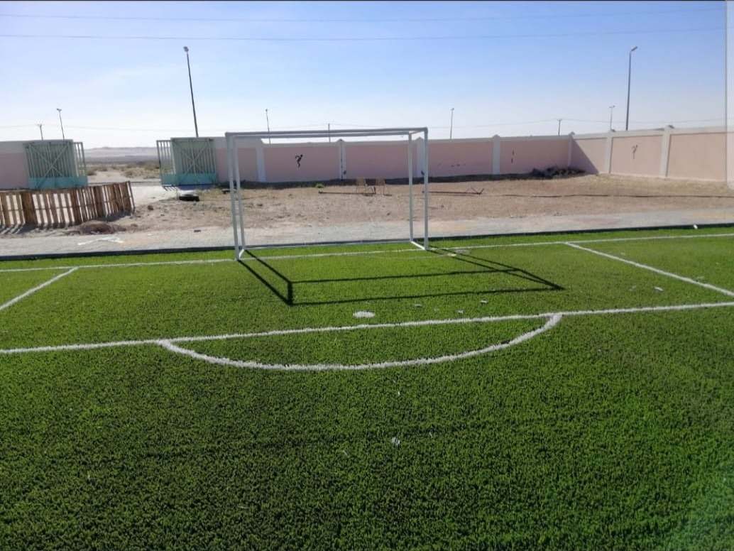 ملعب كرة قدم بعشب صناعي من تنفيذ جرين جروث